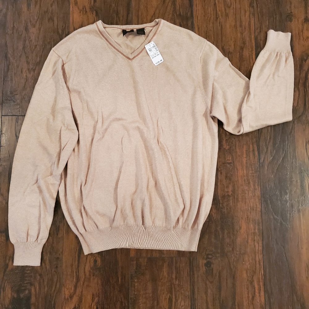 Josephe A. Banks NWT Cashmere V-Neck Sweater Size L